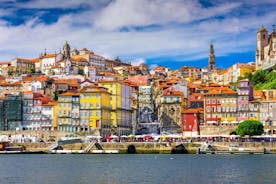 Combinado de Oporto: recorrido por la ciudad de Oporto, Braga, Guimarães, Douro, Santiago de Compostela, Aveiro y Costa Nova
