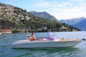 Private Tour in Classic Motorboat on Lake Como