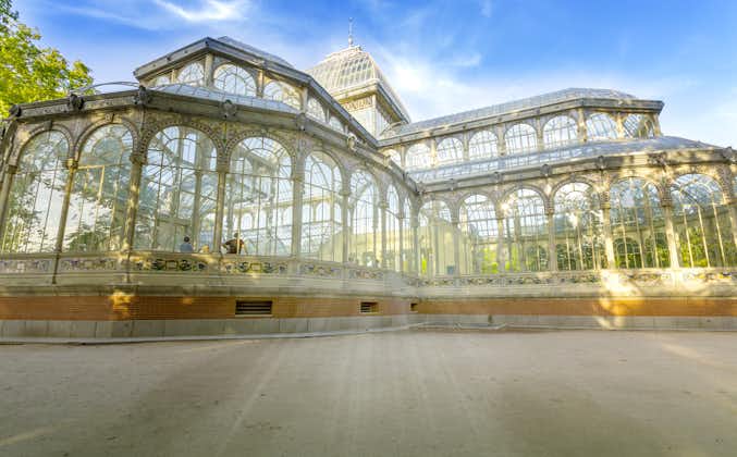 Photo of the Crystal Palace (Palacio de Cristal del Retiro) is the main attraction of the El Retiro Park.
