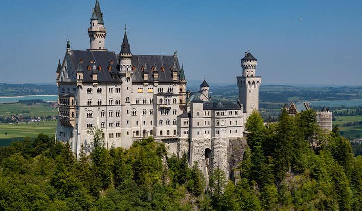 Excursión de un día al castillo de Neuschwanstein y al palacio Linderhof desde Múnich