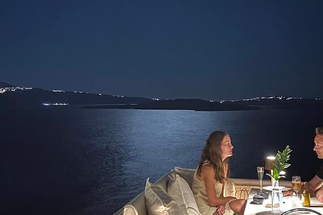 Déjeuner ou dîner romantique de luxe à Oia avec transport privé VIP