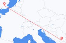 Flyreiser fra Priština, til London