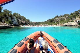 Excursión en barco desde Cala Figuera hasta Calo des Moro, S'almonia, Cala Màrmols. Mallorca.