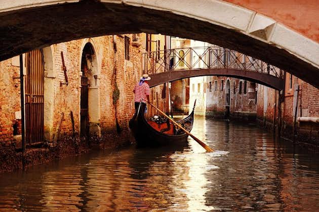 Självstyrd virtuell rundtur i Casanova: En venetiansk berättelse om passion