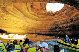アルブフェイラの洞窟とイルカウォッチングクルーズ