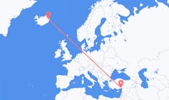 航班从土耳其阿达纳市到埃伊尔斯塔济市，冰岛塞尔