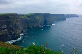 Penhascos de Moher, Costa do Condado de Clare e o Burren Dia saindo de Galway