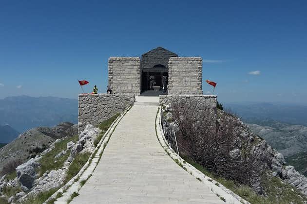 Privat rundtur - Skadarsjön NP, Cetinje, Lovćen NP - Det gamla Montenegros skönhet