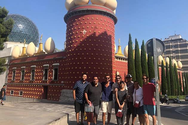 Excursión de un día a la Costa Brava y al Museo Dalí desde Barcelona