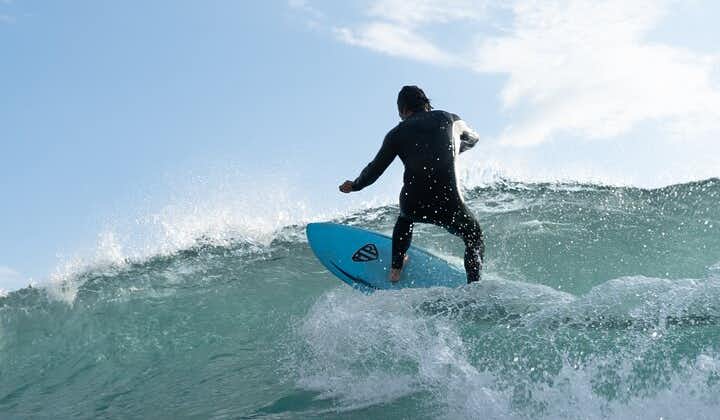 Beginners, intermediate and advanced surf lessons