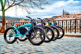 布拉格胖电动自行车 CAFE-RACER 大城市之旅