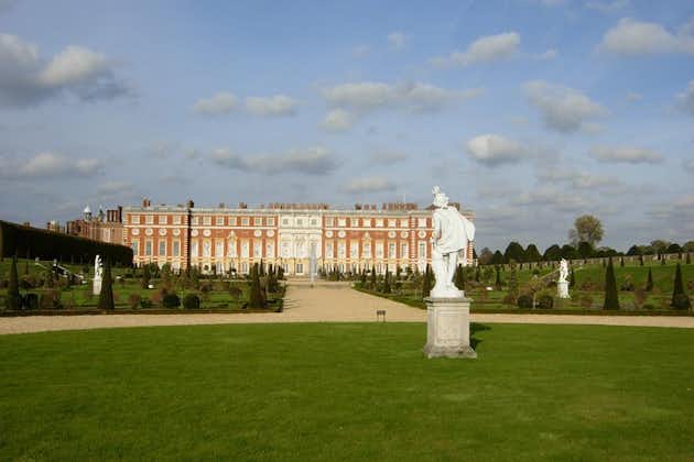 Private Full Day tour of Windsor castle and Hampton court palace from London
