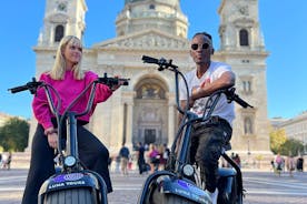 Luna E-Scooter Miete für Sightseeing in Budapest