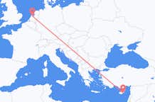 Flyg från Amsterdam till Larnaca