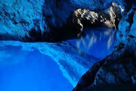 Excursão particular às 5 cavernas azuis da ilha de Trogir