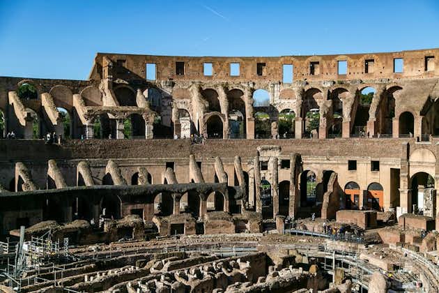 Recorrido guiado sin colas en el Coliseo, los foros romanos y la ciudad de Roma