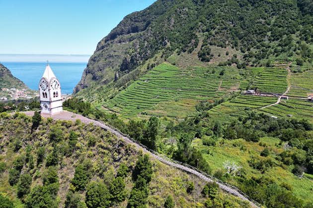 Wine tasting and Jeep Adventure in Madeira's Majestic Countryside
