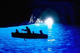 青の洞窟体験とウォーキング