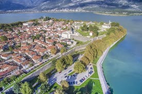 Privater Transfer von Ksamil zum Flughafen Ioannina (IOA)