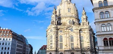 Julkinen opastettu kierros vanhaankaupunkiin, mukaan lukien kierros Frauenkircheen