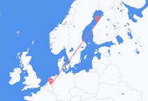 Flyg från Karleby, Finland till Eindhoven, Nederländerna