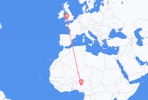 Flyrejser fra Abuja, Nigeria til Exeter, England