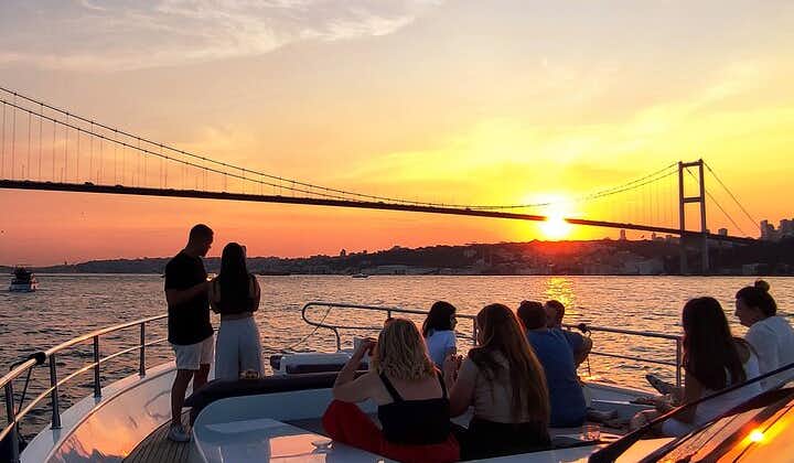 Bosphorus Sunset Cruise on Luxury Yacht in Turkey