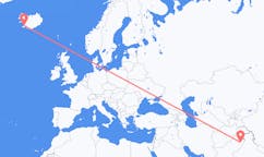 航班从巴基斯坦费萨拉巴德县市到雷克雅维克市，冰岛塞尔