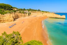 Najlepsze wakacje na plaży w Armacao De Pera, Portugalia