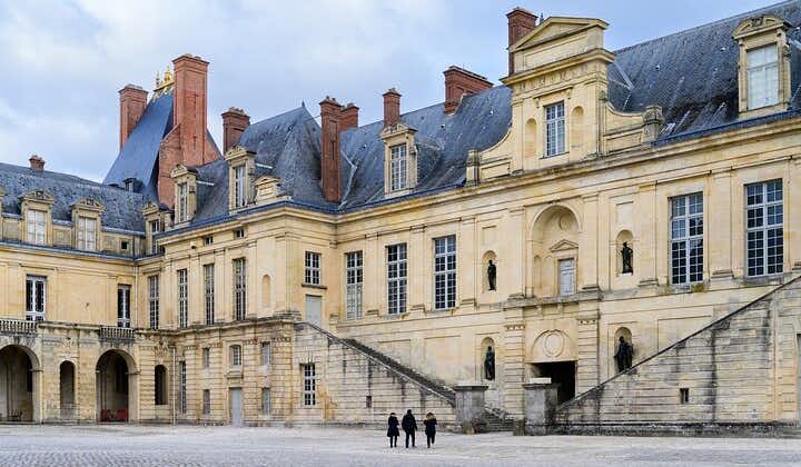 Excursion d'une journée au château de Fontainebleau au départ de Paris