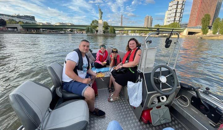 Paris Seine River Private Boat Tour