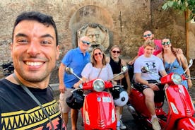 Rome Vespa tour 3 hours with Francesco (see driving requirements)