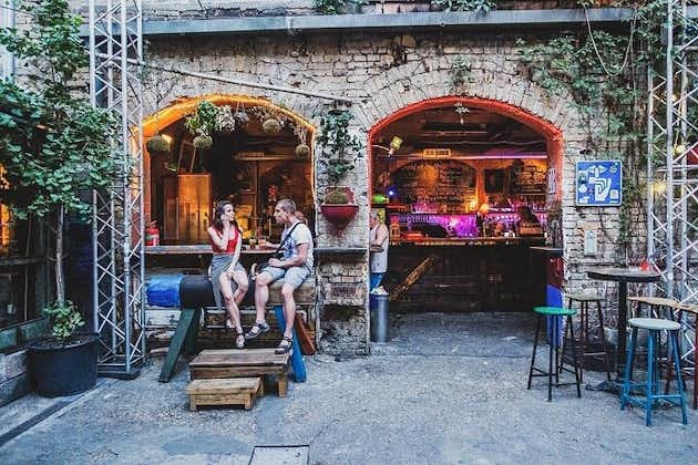 Budapest By Night - Pub Crawl to Ruin Bars avec guide privé