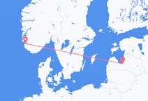 Vluchten van Stavanger, Noorwegen naar Riga, Pescara, Letland