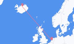 Fly fra byen Amsterdam, Holland til byen Akureyri, Island