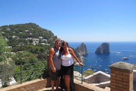 Private Capri Island en Blue Grotto Day Tour vanuit Napels of Sorrento