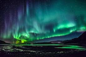 Excursion en minibus et en petit groupe à la découverte des aurores boréales au départ de Reykjavik