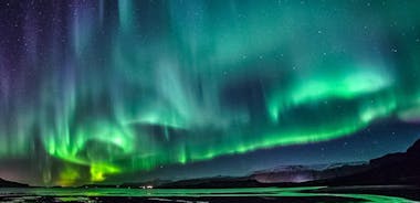Excellent Northern Lights Small-Group Minibus Tour from Reykjavik
