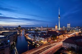 Berlin 4-rätters kryssning i solnedgångsmiddag inklusive dryck