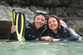 Aventura de mergulho em grupo pequeno em Menorca