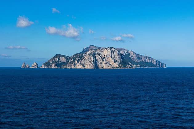 Stressfreie Kleingruppentour: Insel Capri und Blaue Grotte von Neapel