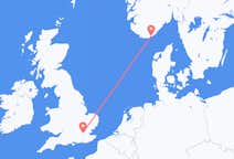Lennot Kristiansandista Lontooseen