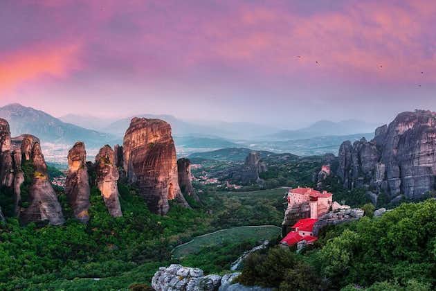 Delphi and Meteora private from Athens 2days ! 