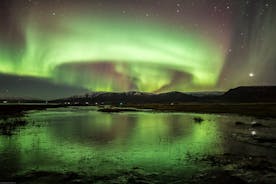 Excursão clássica da aurora boreal saindo de Akureyri