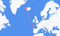 航班从西班牙拉科鲁尼亚市到雷克雅维克市，冰岛塞尔