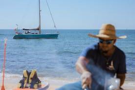 Yate FINISMAR: crucero de 6 horas con barbacoa en la playa (14 pasajeros)