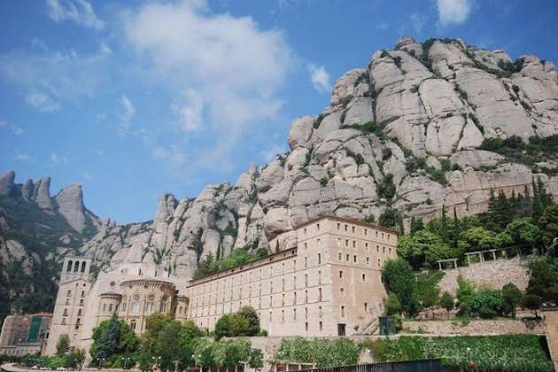 巴塞罗那亮点之旅和蒙特塞拉特修道院与酒店接客服务