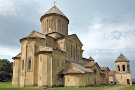Excursão em grupo pequeno aos mosteiros de Kutaisi: Gelati, Motsameta e Bagrati.