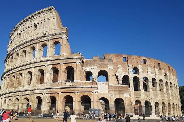 Recorrido privado de 4 horas por la ciudad del Coliseo y los puntos destacados de Roma con recogida en el hotel