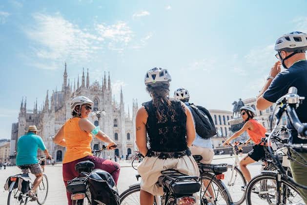 Tour condiviso a Milano in bicicletta